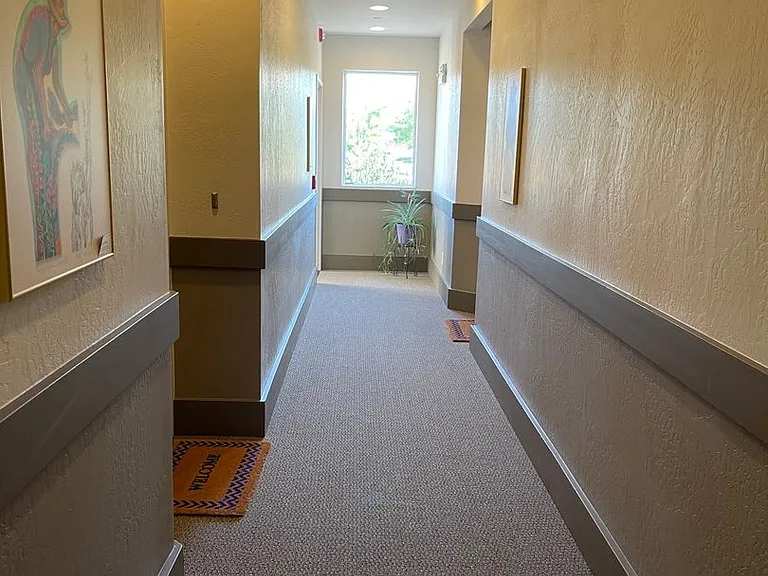 584 Fair Oaks Ave — Photo 15