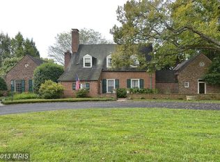 221 Bliss Ln, Great Falls, VA 22066