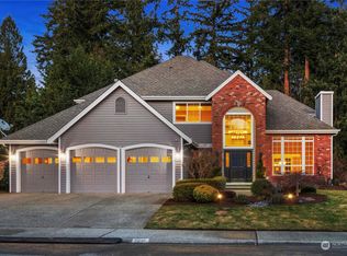 2212 Lyons Ave NE, Newcastle, WA 98059