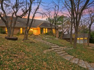 1004 Crowley Rd, Arlington, TX 76012