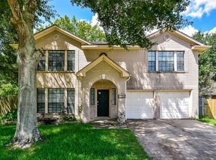 2102 Zavalla Cir, Friendswood, TX 77546