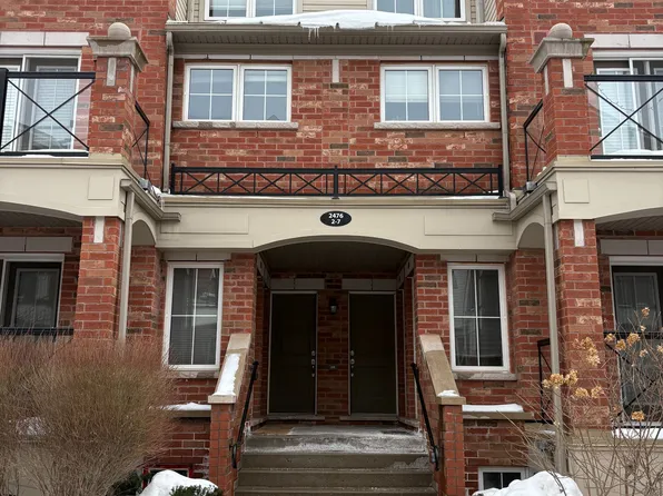 2476 Post Rd #6, Oakville, ON L6H 0K1