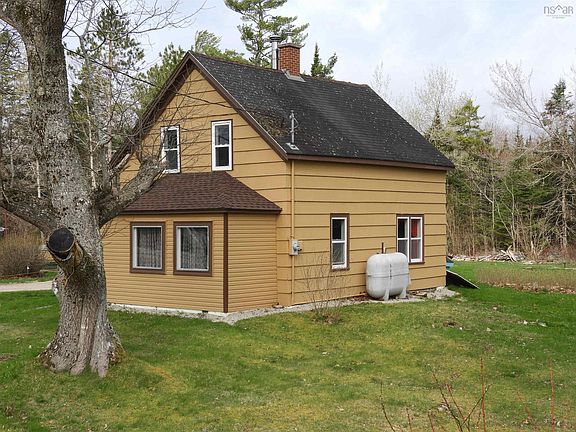 2nd image of 767 Mill Rd