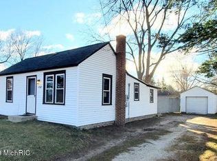 2469 McLaughlin Ave, Muskegon, MI 49442