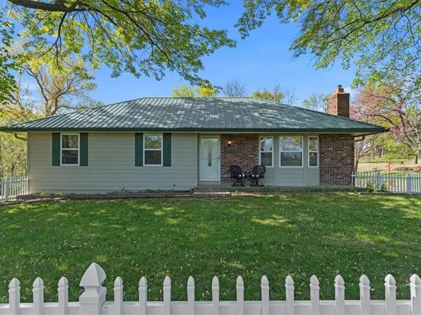 5169 SE 202nd St, Holt, MO 64048