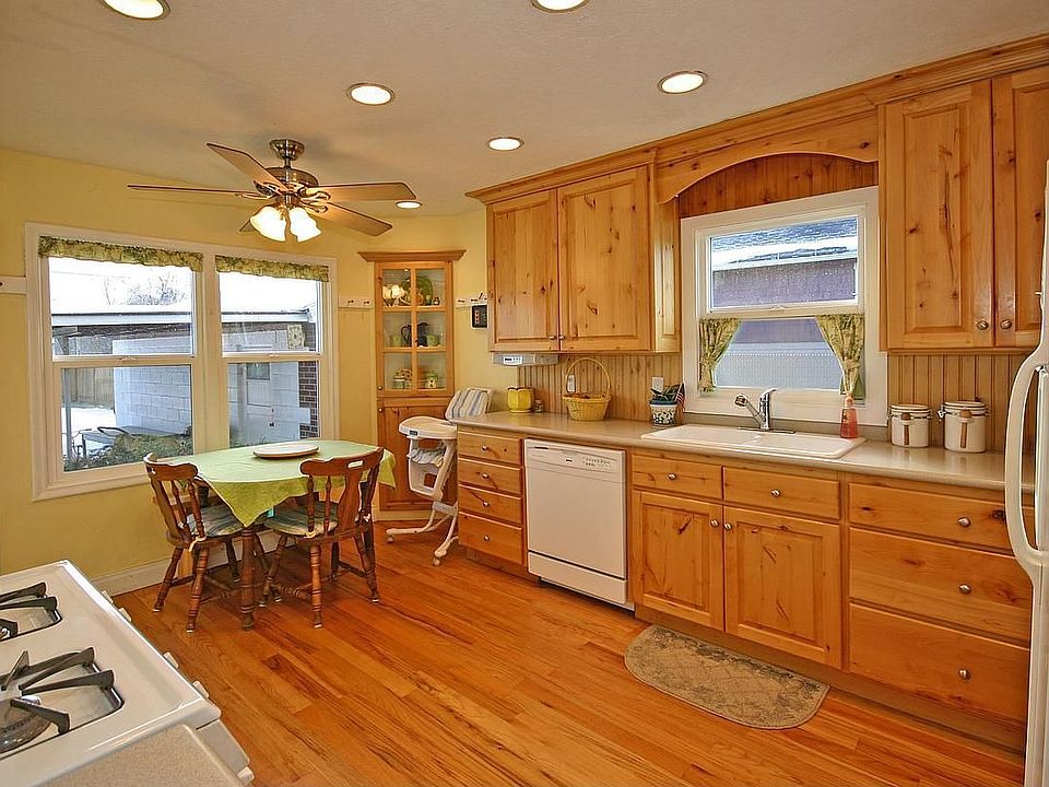 Kitchen Recently updated.