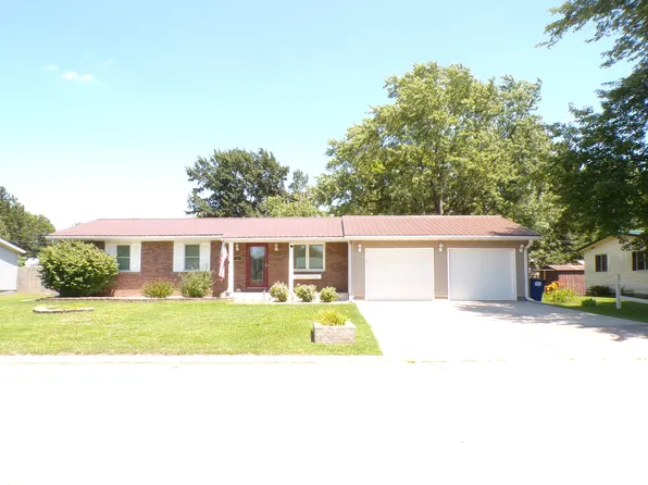 712 N James St, Sparta, IL 62286