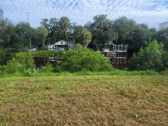 3rd image of 1 Inglewood Dr