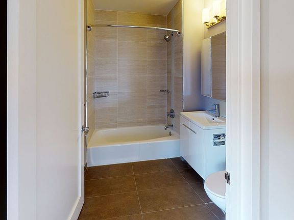 3rd image of 175 E 96th St APT 15E