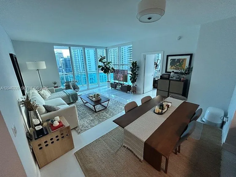 951 Brickell Ave #2011 — Photo 2