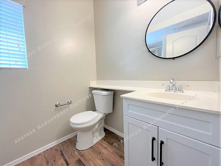 2417 S 90th Gln — Photo 7