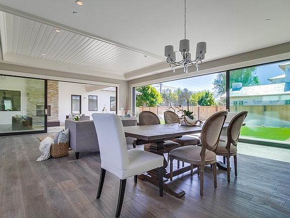 4th image of 521 Country Club Ln