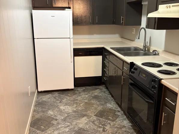 108 Highland Dr APT 6, Titusville, PA 16354