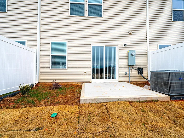 1926 Tranquility Cir #E — Photo 2