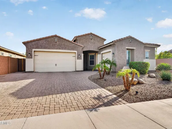 2451 E BELLERIVE Drive, Gilbert, AZ 85298