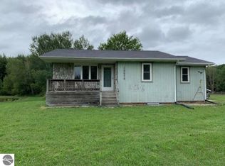 10875 N Douglas Rd, Riverdale, MI 48877