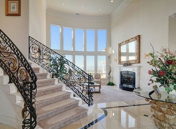 3rd image of 5657 La Seyne Pl