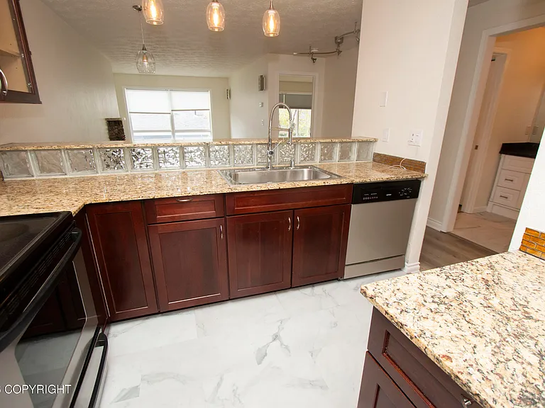329 E 14th Ave #13 — Photo 12