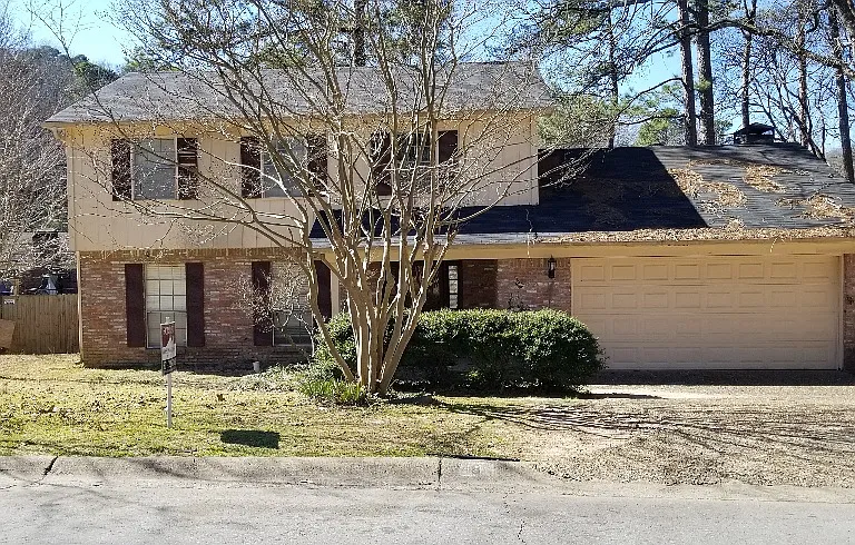 8 Lisa Ct — Photo 1