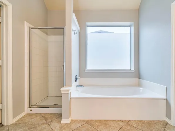 311 Spring Dr, Kyle, TX 78640