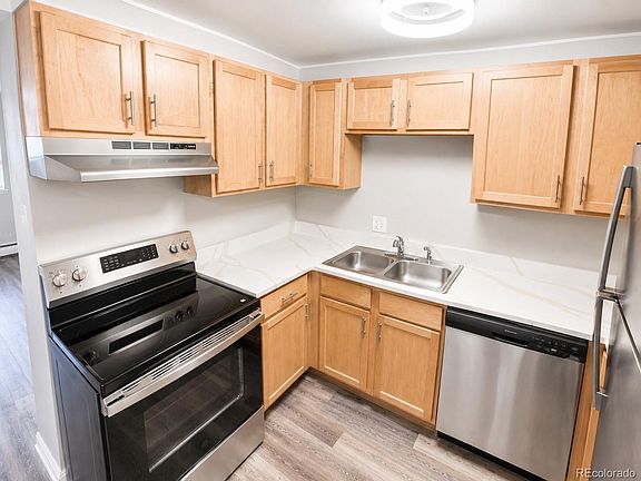 5th image of 1390 Emerson Street #107