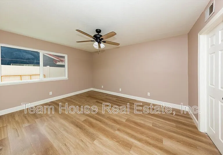 27725 Wakefield Rd — Photo 14