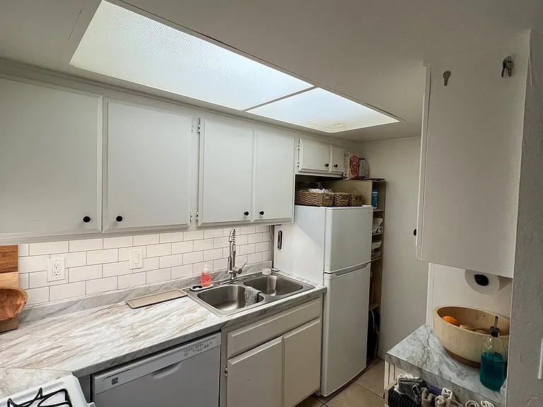 Palin Cir — Photo 5