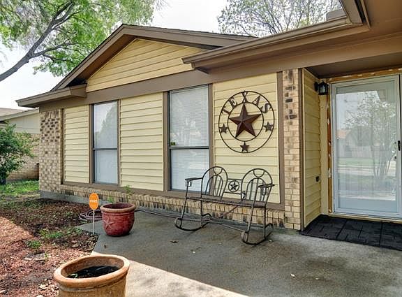 4th image of 473 Normandy Ln