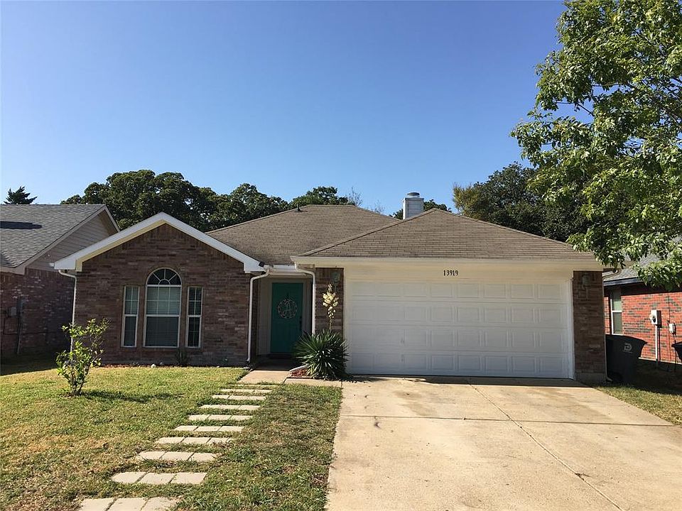 1st image of 13919 Creek Crossing Dr