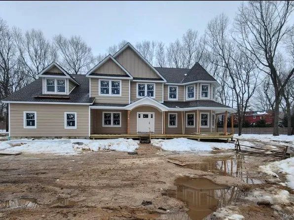 25a Randall, Shoreham, NY 11786