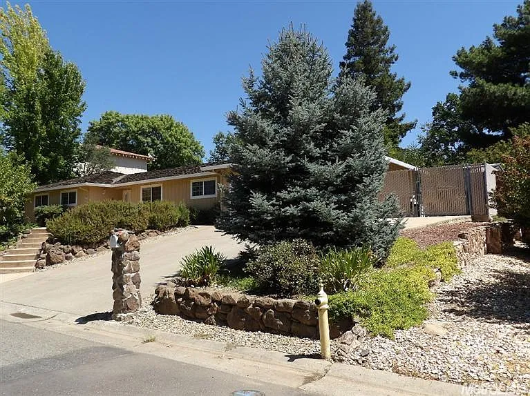 4924 Tommar Dr photo 1