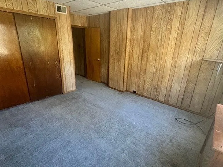 517 E Arch St — Photo 7
