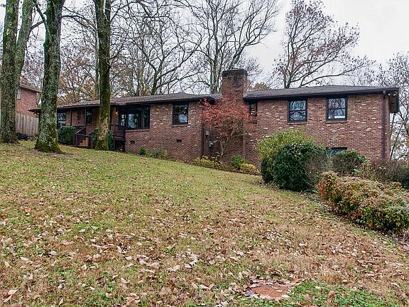 2nd image of 1133 Sparta Rd