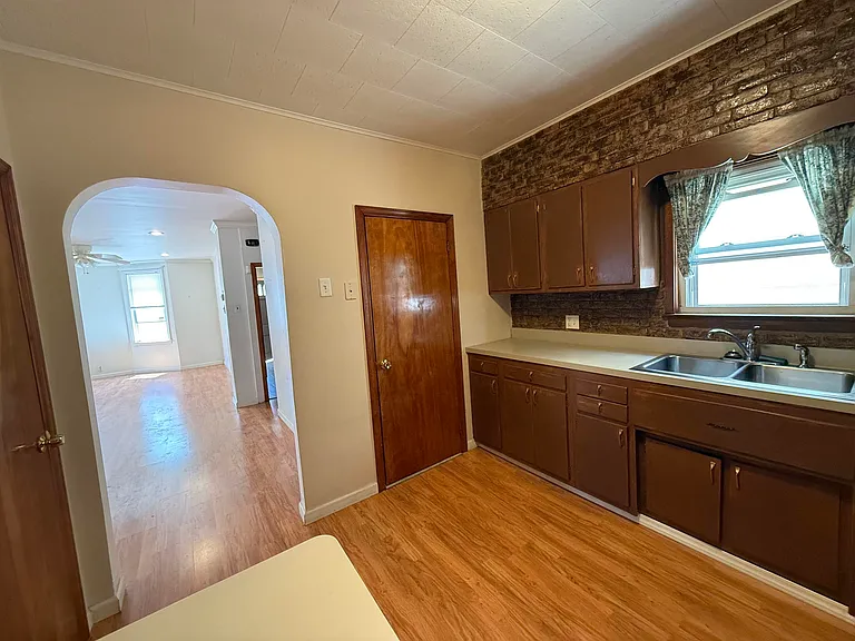 381 Liberty Ave #1 — Photo 11