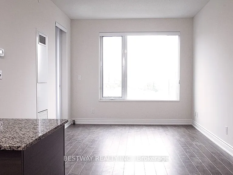 277 S Park Rd #711 — Photo 5