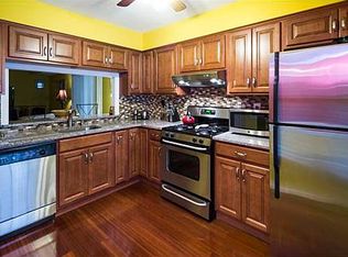 610 Woodbridge Comns Way, Iselin, NJ 08830