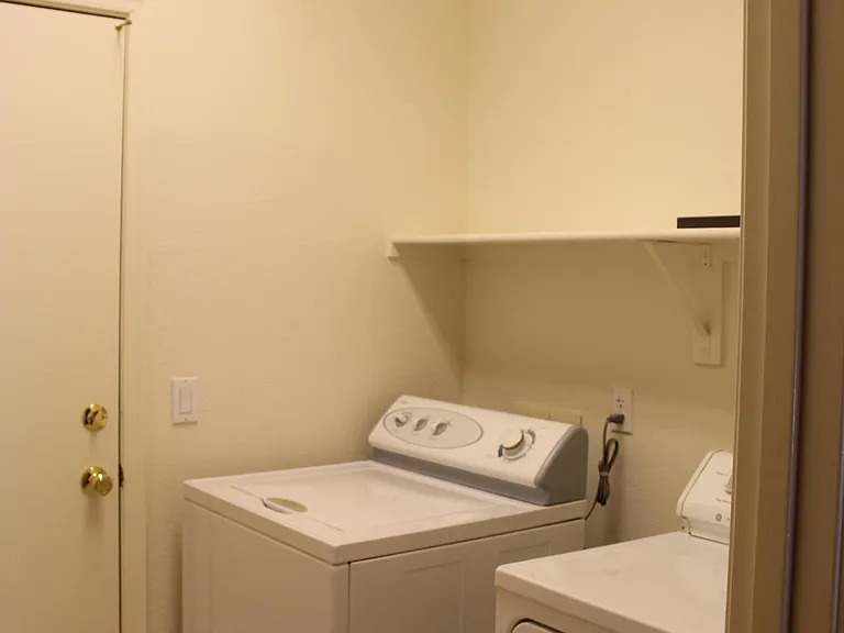 5435 W Buffalo St — Photo 12