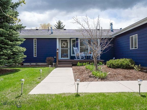 3rd image of 818 Oakwood Dr