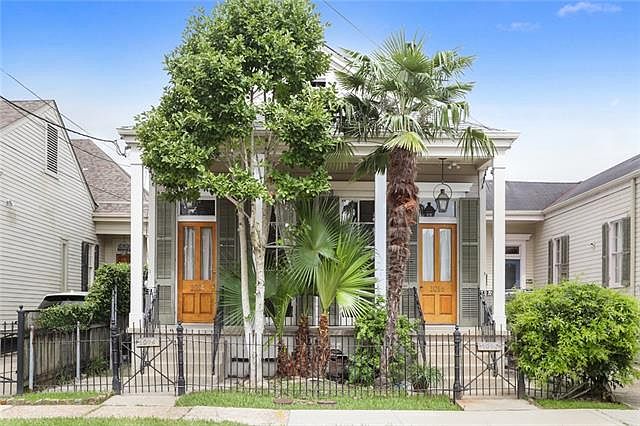 1st image of 1014-16 Arabella St
