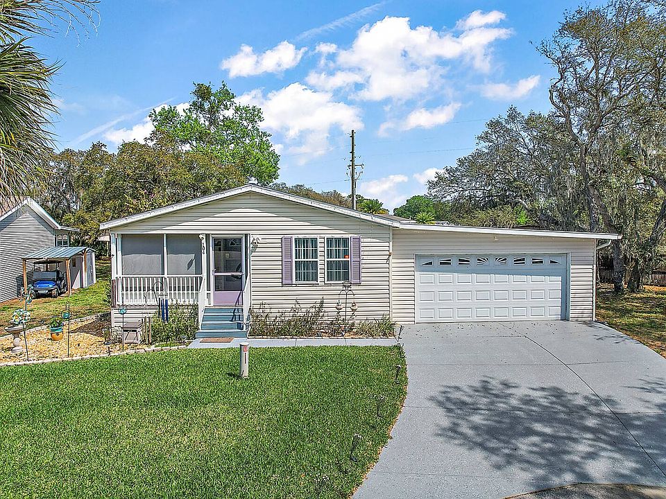 1st image of 104 Park Ct