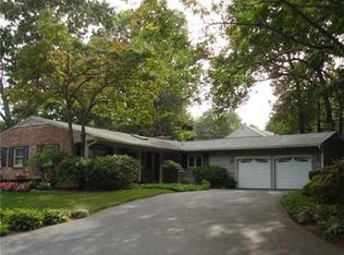 325 Red Chimney Dr, Warwick, RI 02886