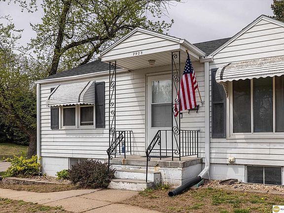 3rd image of 7928 Park Dr