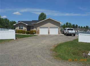 1725 Riverview Dr, Billings, MT 59105