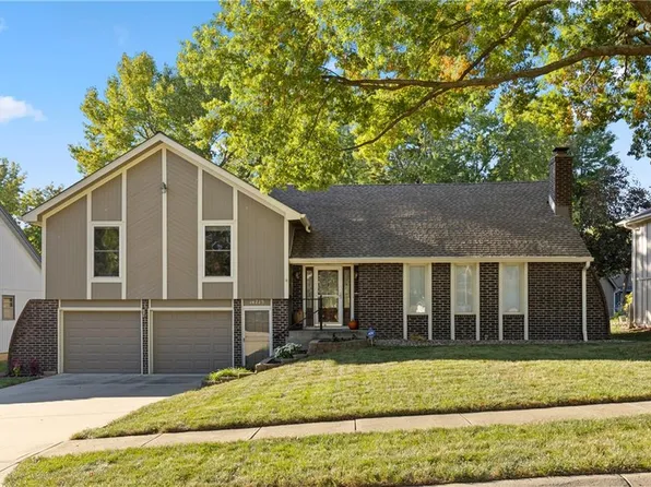 14715 W 93rd Ter, Lenexa, KS 66215