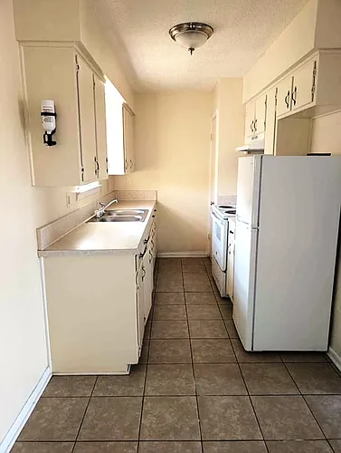 101 N 3rd St #11 Photo 1