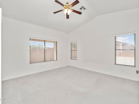 4th image of 742 E LOVEGRASS Drive