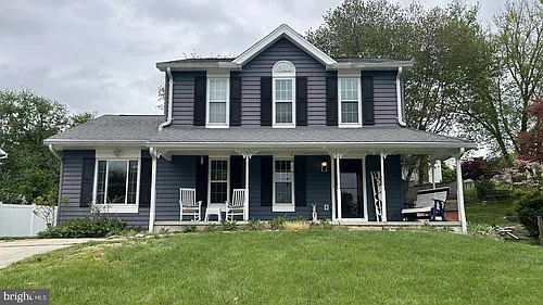215 Hitching Post Dr Photo 1