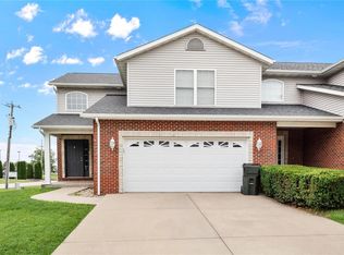 100 Osterhage Dr APT A, Waterloo, IL 62298