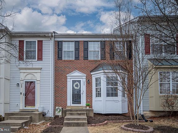 2nd image of 207 Healy Ct