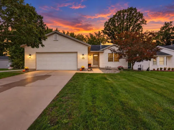 3522 Breezewood Dr SE, Kentwood, MI 49512